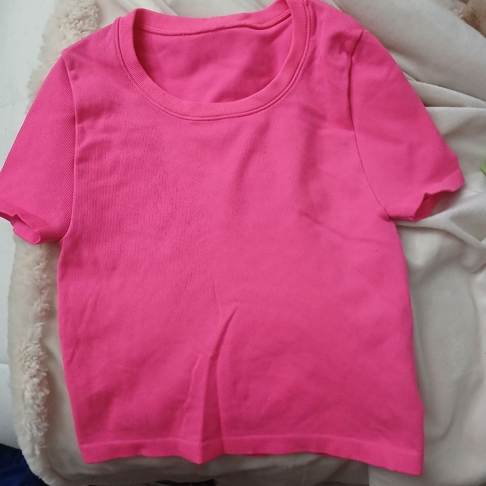Women's Unbranded Hot Pink Short Sleeve Tee S